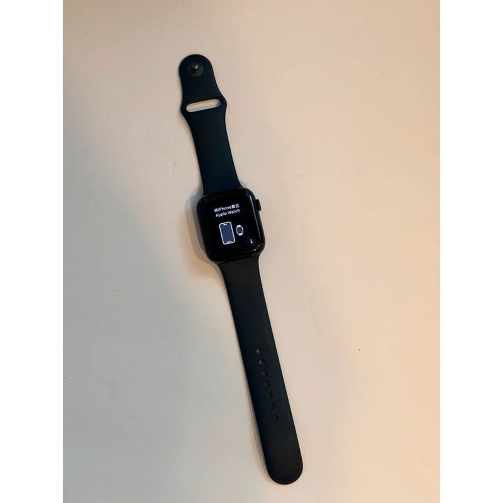 Apple Watch SE (2nd Gen) 44 mm- Black Band